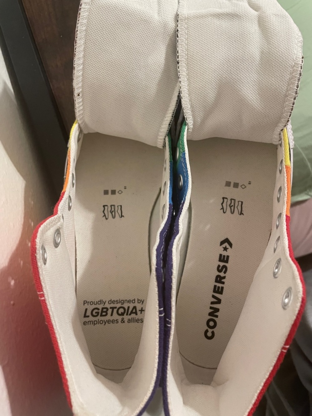 🌈 Converse Chuck Taylor Rainbow Canvas High Tops 🌈 - Picture 6 of 8